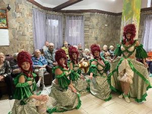 Выступление танцевального коллектива «Нефертити»