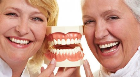 Как сохранить здоровые зубы в пожилом возрасте